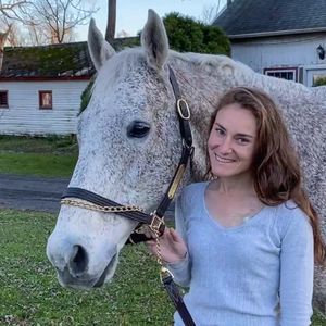 Meet your Posher, Sara